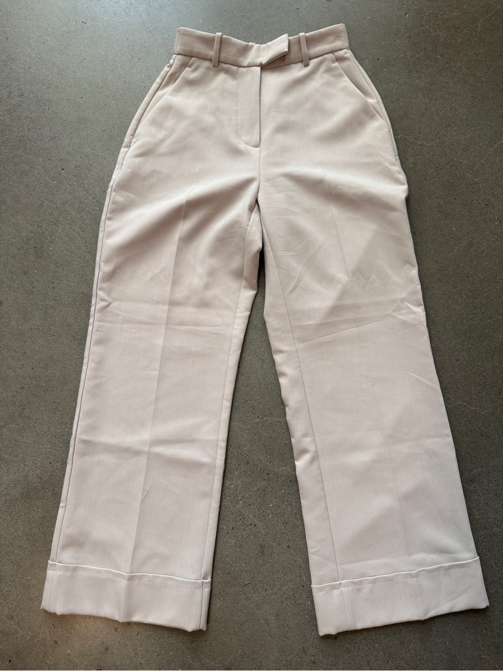 Abercrombie and Fitch Sloane Tailored Pant